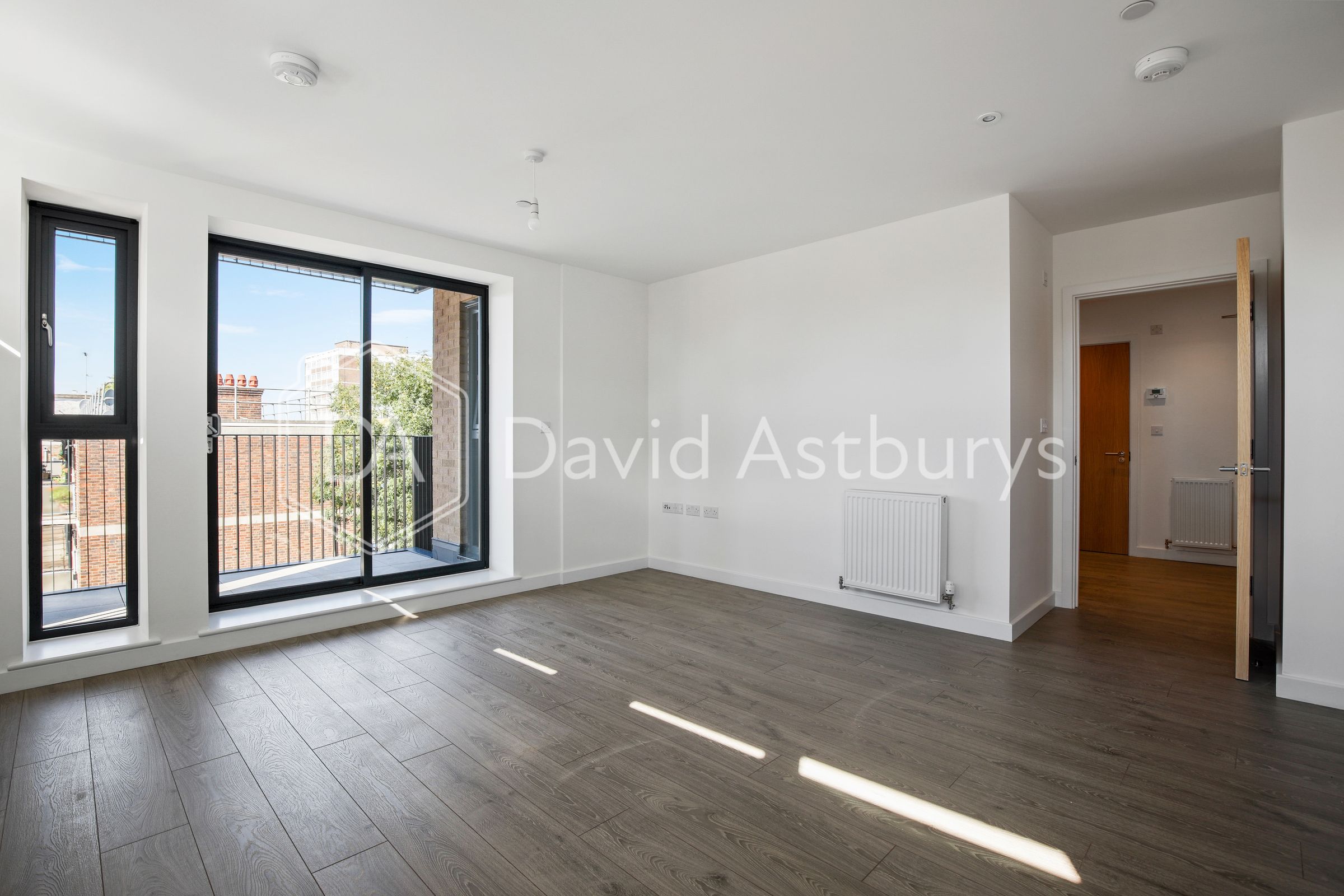 2 bed flat to rent in Queensbridge Road, Haggerston, London E2 Zoopla