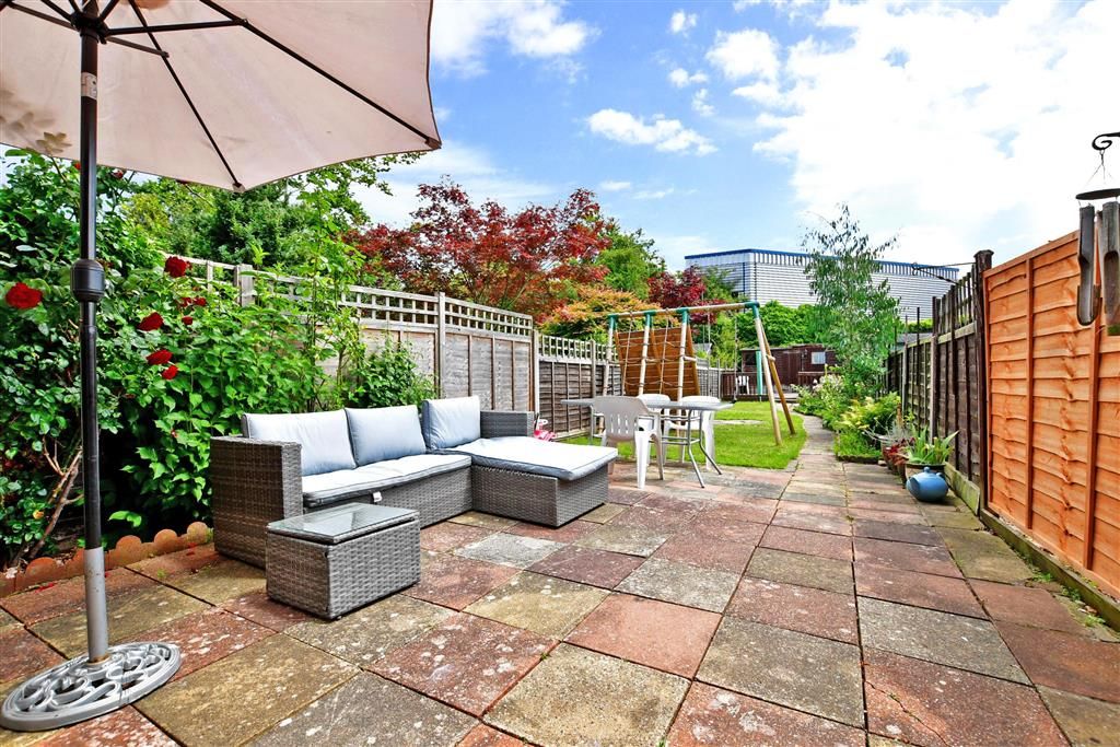 3 bed terraced house for sale in Maidstone Road, Paddock Wood, Kent