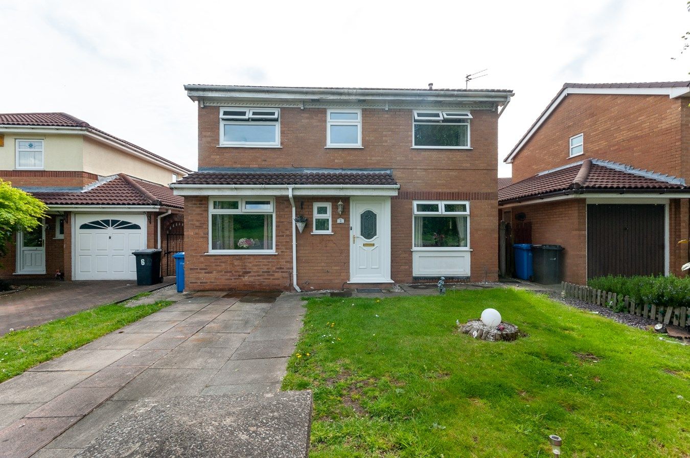 5 bed detached house for sale in Falstone Close, Birchwood, Warrington