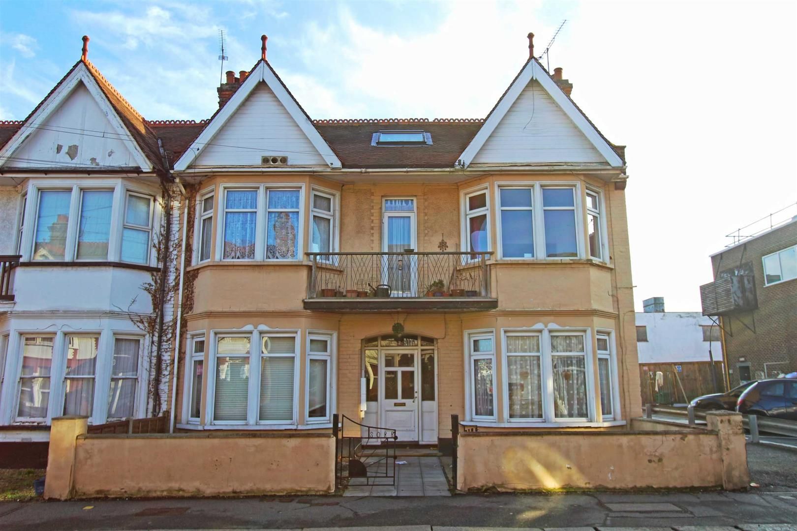 1 bed flat to rent in Ramuz Drive, WestcliffOnSea SS0 Zoopla