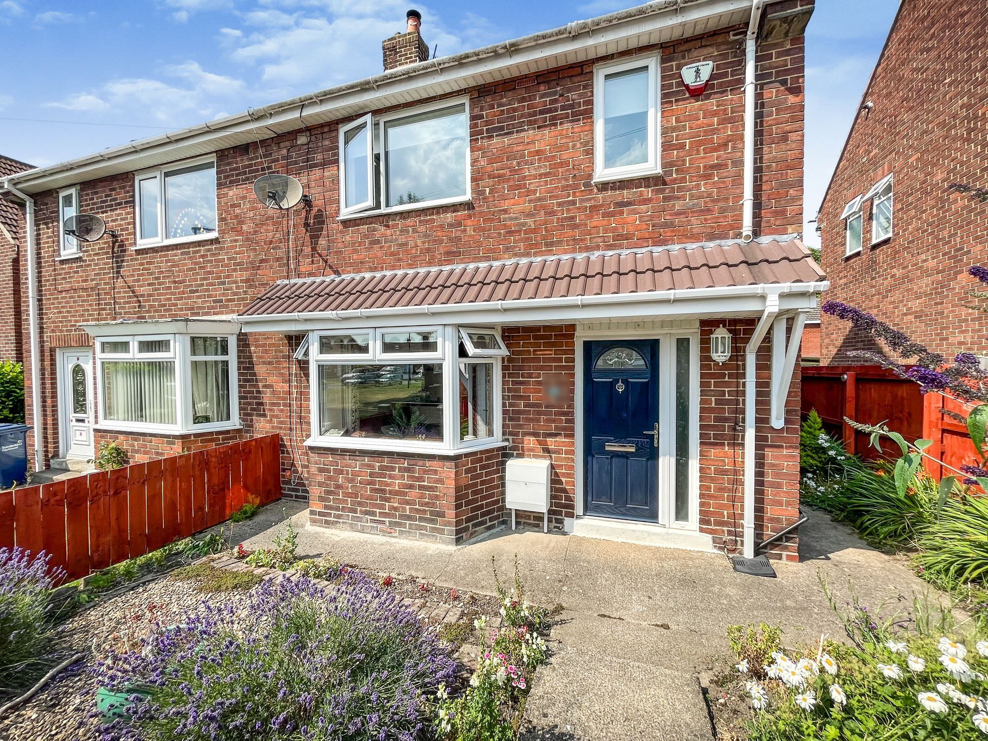 2 bed semidetached house for sale in Bowes Avenue, Easington Lane