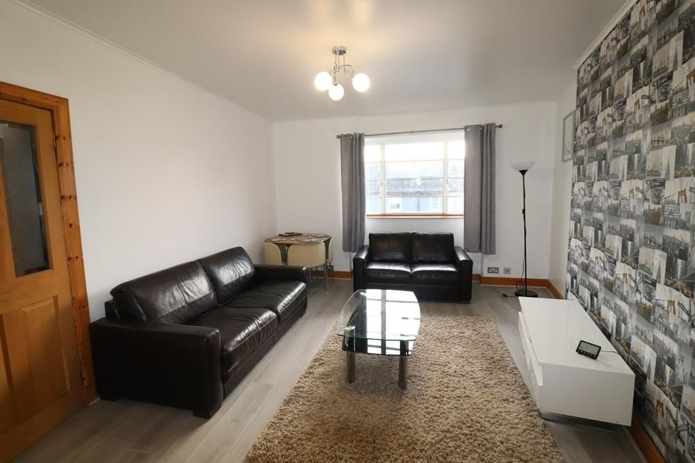 3 bed flat to rent in Rosemount Square, Aberdeen AB25 Zoopla