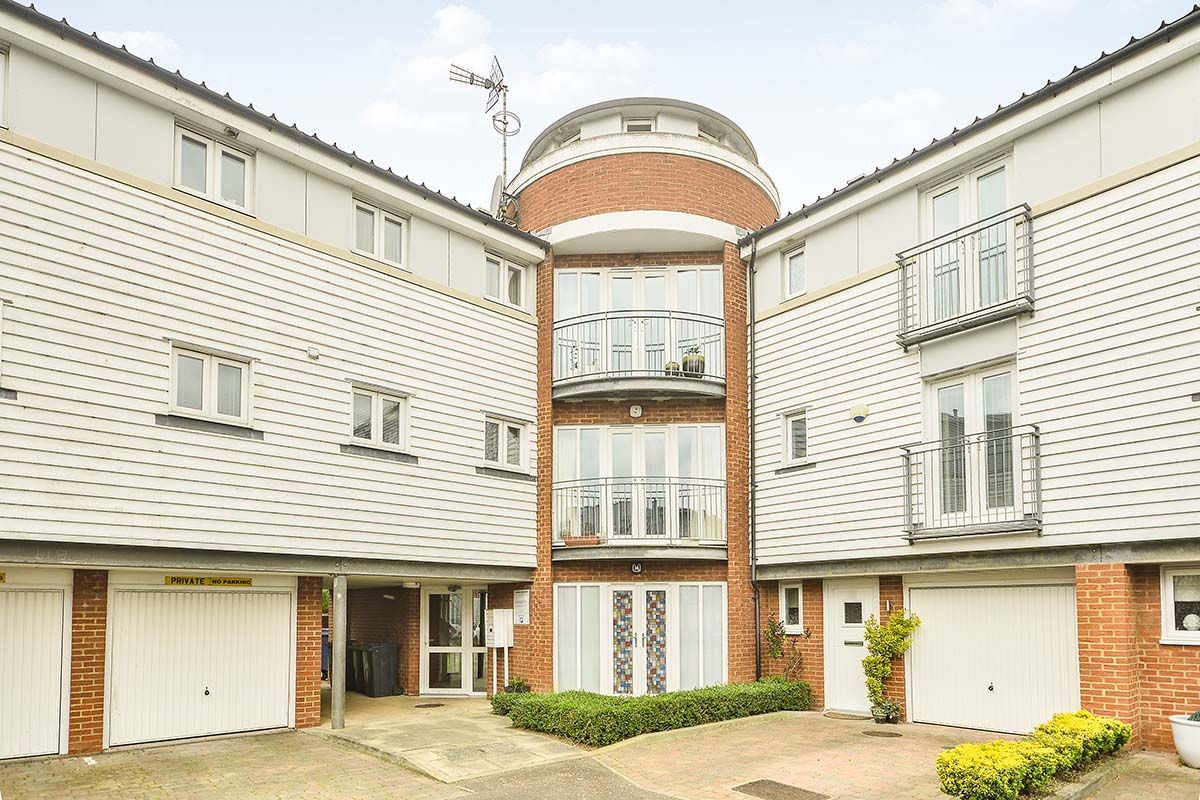 1 bed flat for sale in Waters Edge, Canterbury CT1 Zoopla