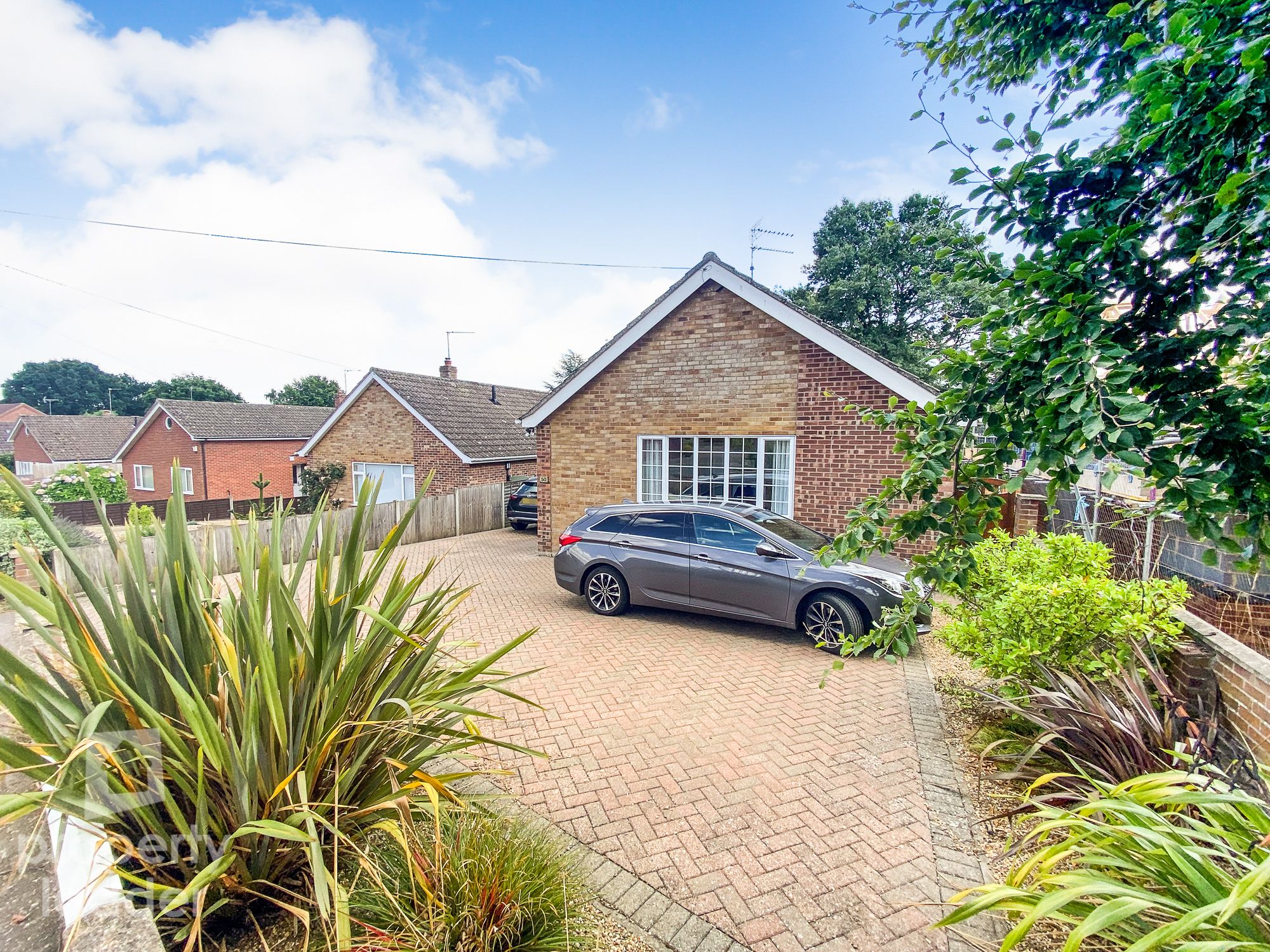 3 bed detached bungalow for sale in Park Road, Spixworth, Norwich NR10