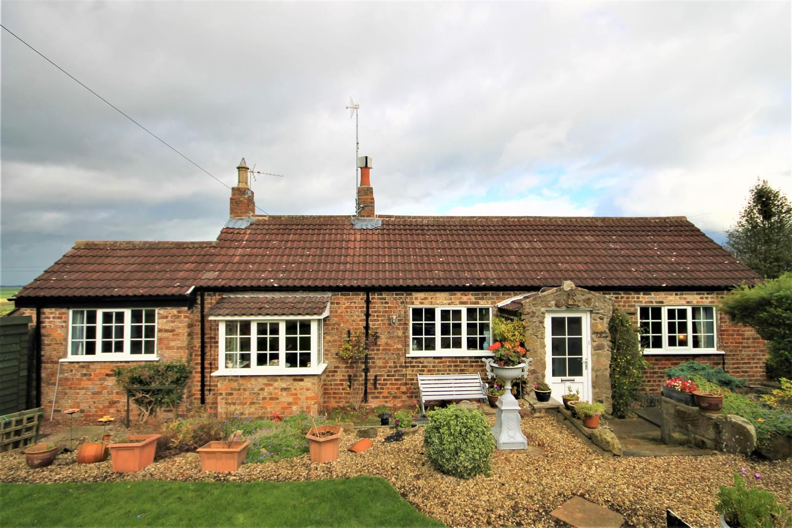 3 bed detached bungalow for sale in Winton, Northallerton DL6 Zoopla