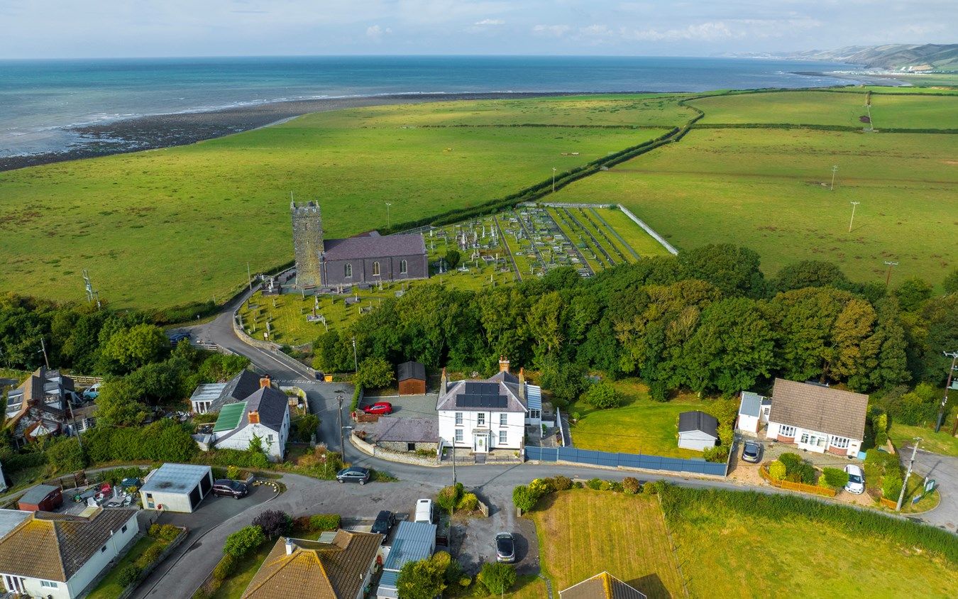 3 bed detached house for sale in Llansantffraed, Llanon SY23 Zoopla