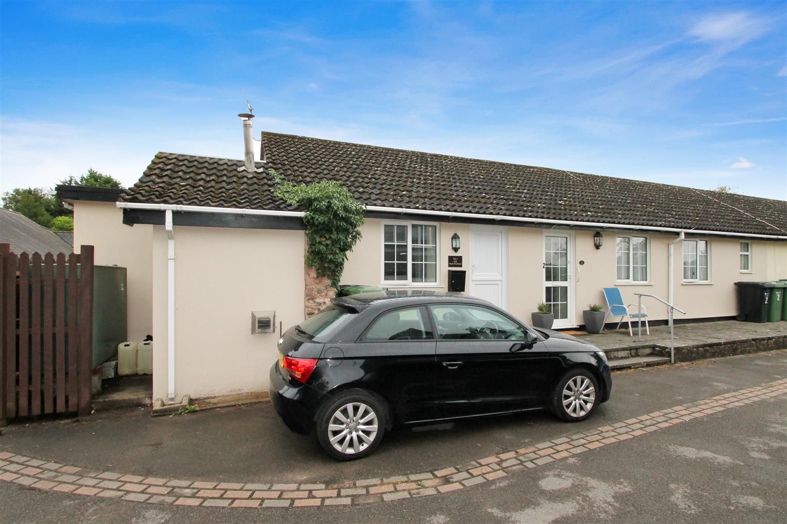 1 bed semidetached bungalow for sale in Old Stables, Glewstone, RossOnWye HR9 Zoopla