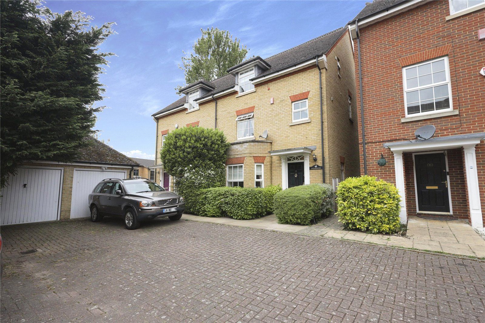 4 bed town house for sale in Carlisle Close, Pinner, Middx HA5 Zoopla