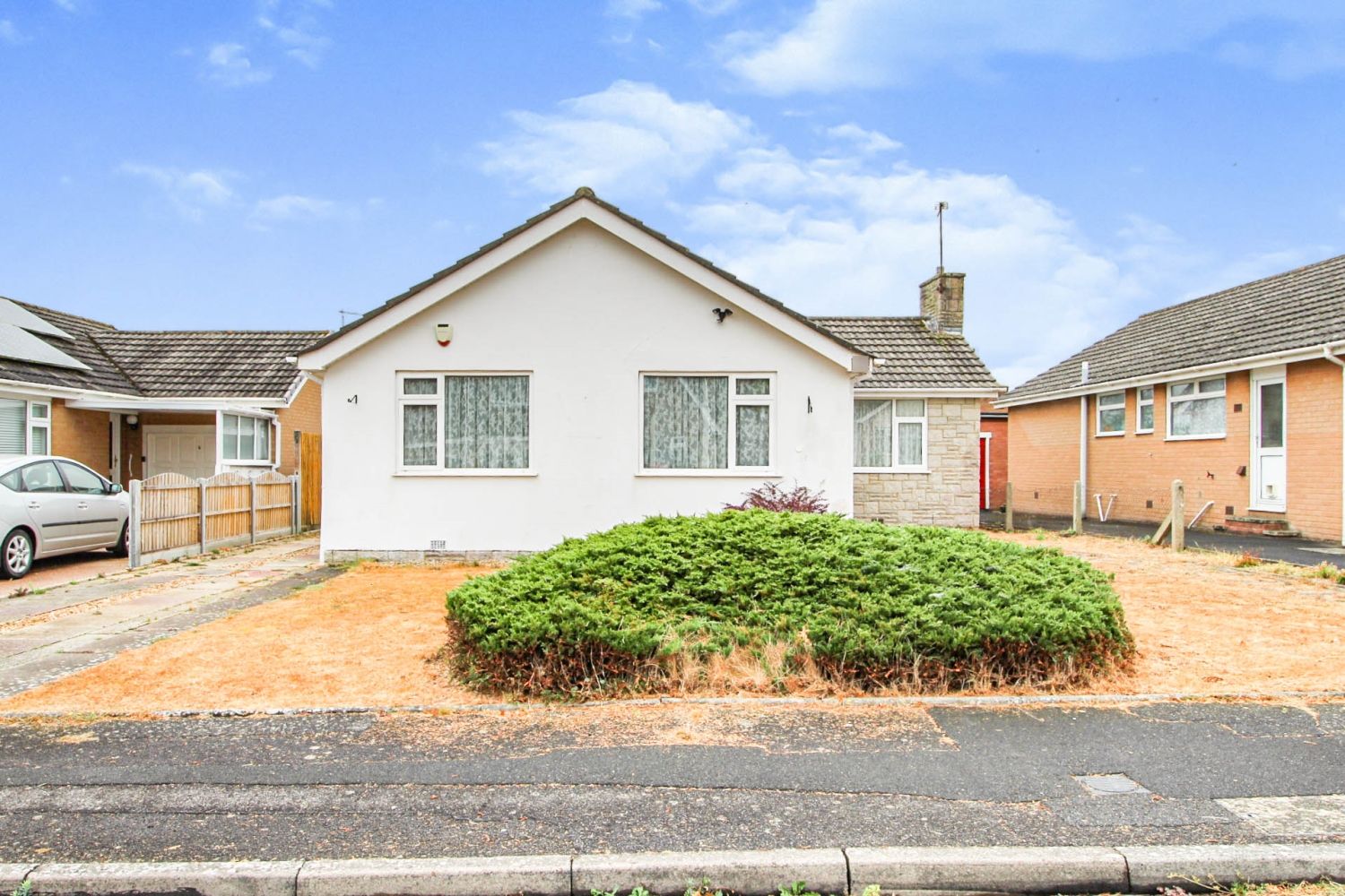3 bed bungalow to rent in Merley, Wimborne, Dorset BH21 Zoopla