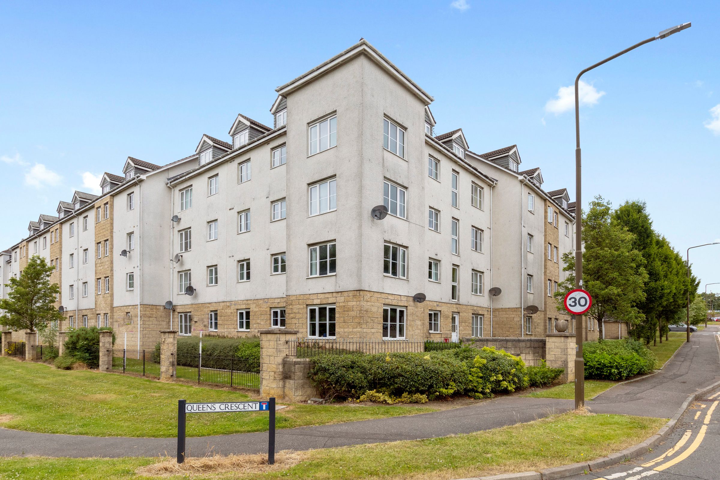 2 bed flat for sale in 23 Queen's Crescent, Livingston EH54 Zoopla