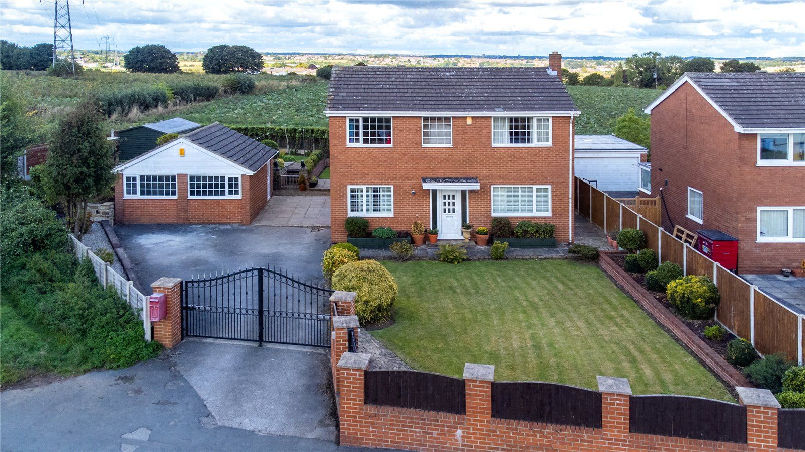 4 bed detached house for sale in Green Lane, Lofthouse, Wakefield, West