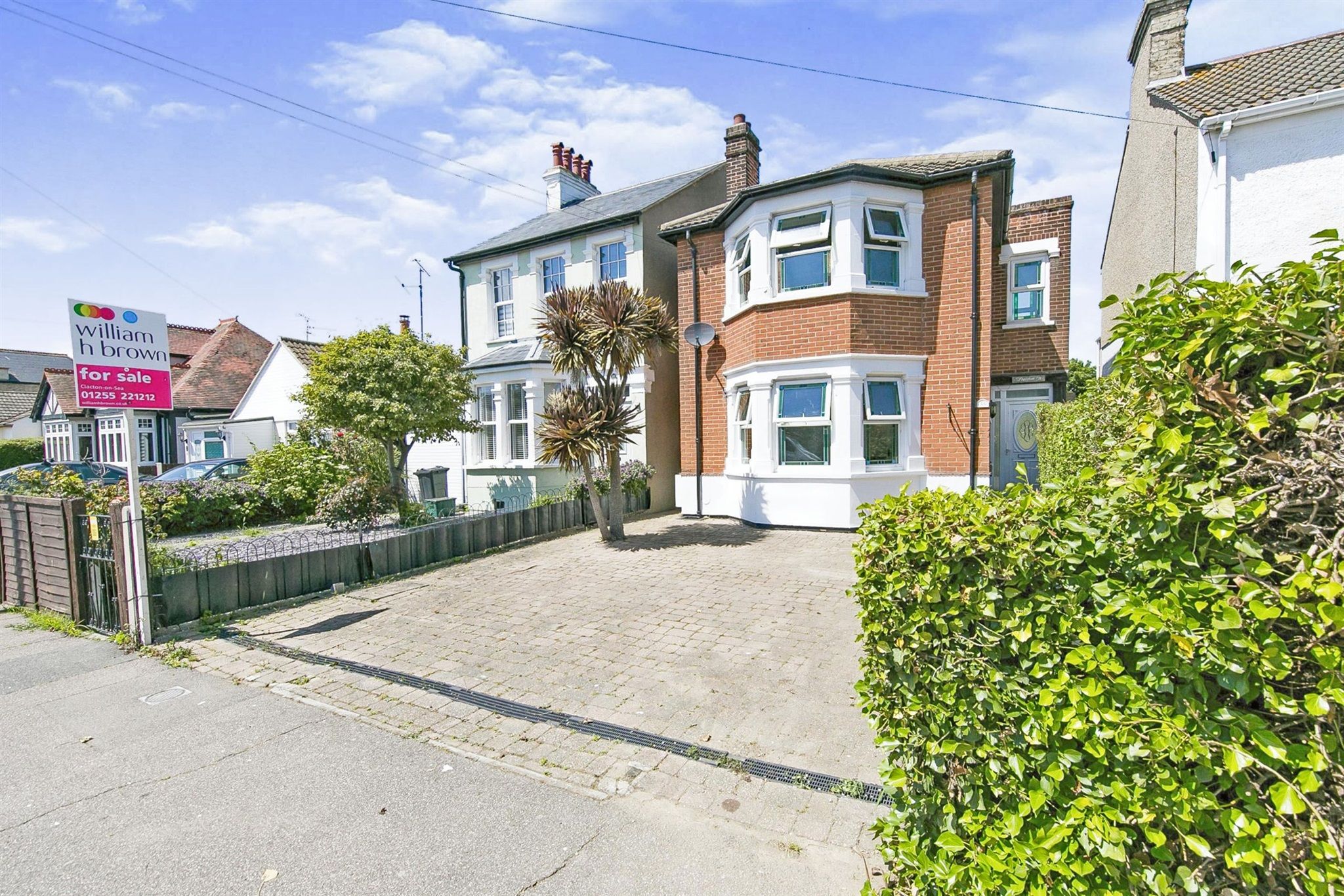 3 bed detached house for sale in Walton Road, ClactonOnSea CO15 Zoopla