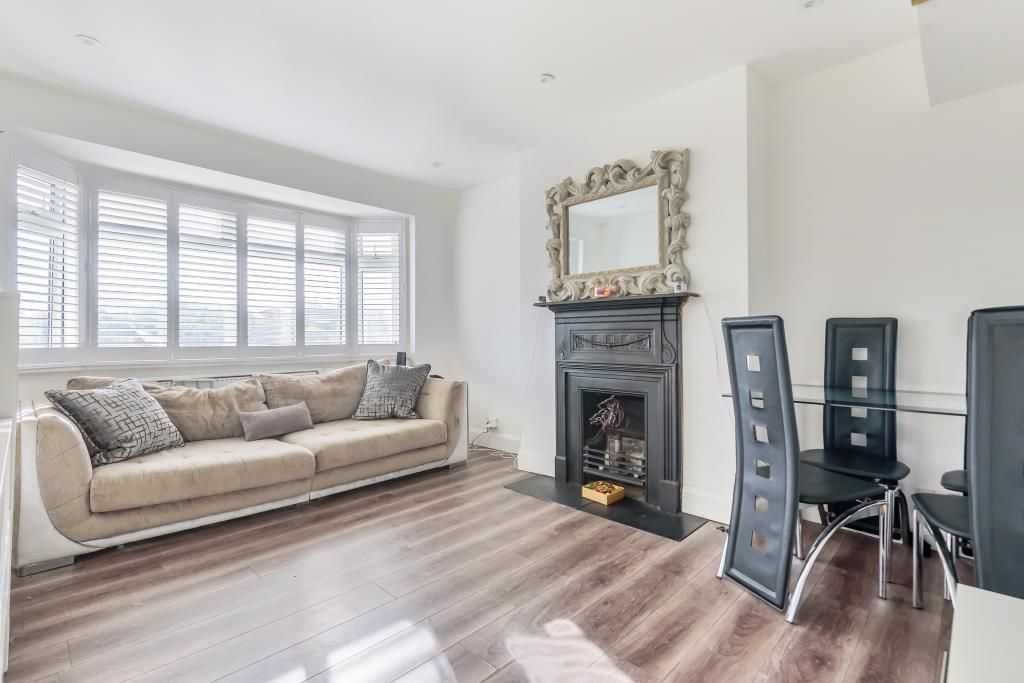 3 bed for sale in High EN5 Zoopla