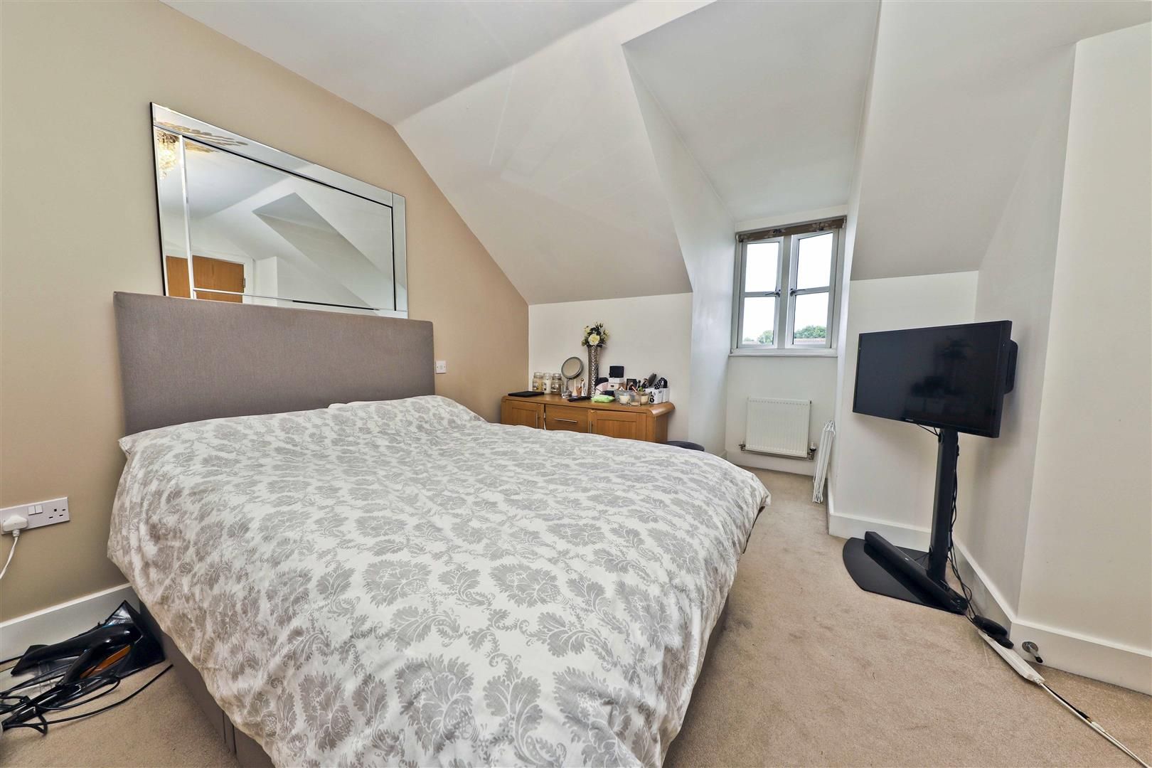 3 bed semidetached house for sale in Mill Drive, Ruislip HA4 Zoopla