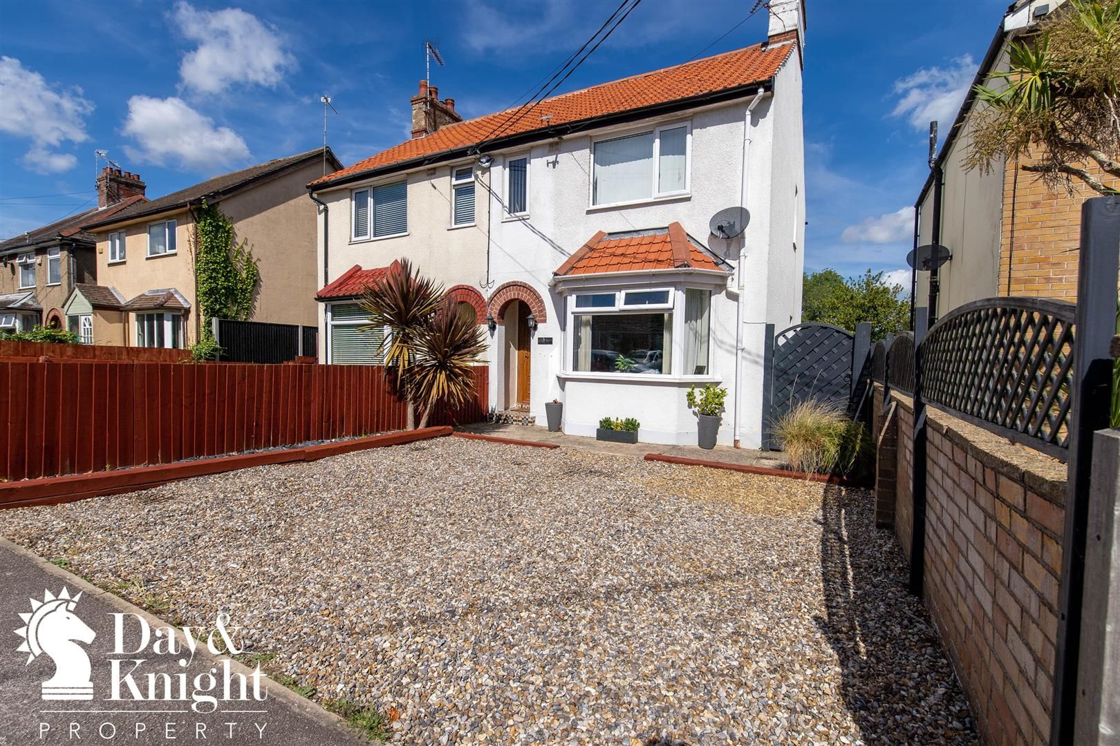 3 bed semidetached house for sale in Blackheath Road, Lowestoft NR33