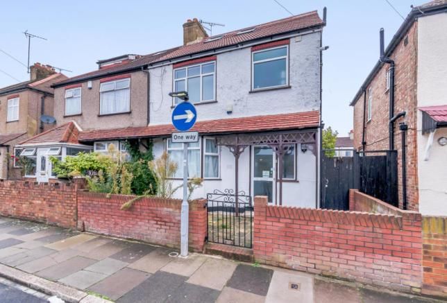 Tiverton Road, Hounslow, Middlesex TW3  