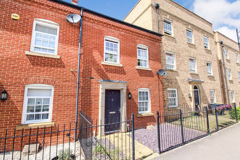 3 bed terraced house for sale in Saxon Way, Great Denham MK40 Zoopla