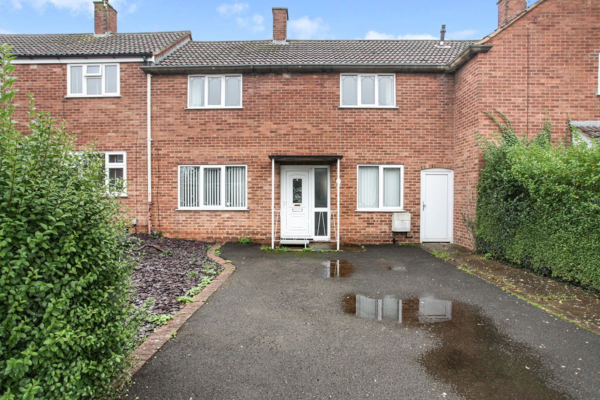 3 bed terraced house for sale in Dorlecote Place, Nuneaton