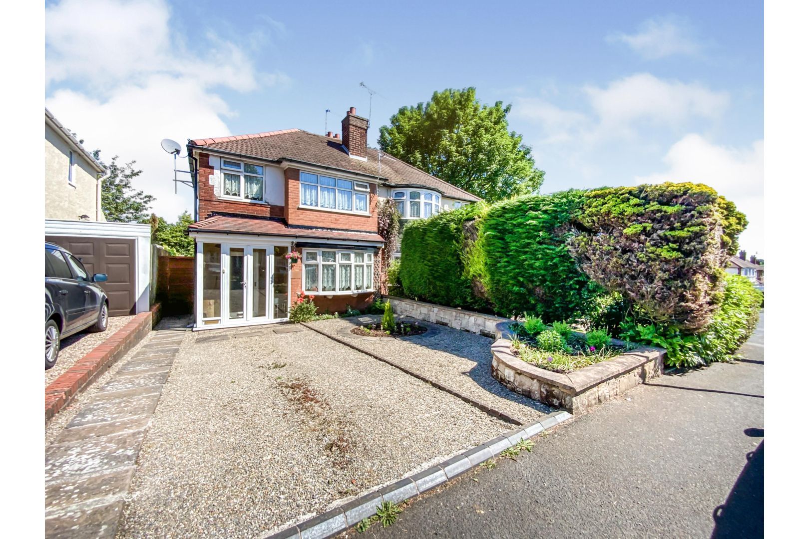 3 bed semidetached house for sale in Hilston Avenue, Wolverhampton WV4