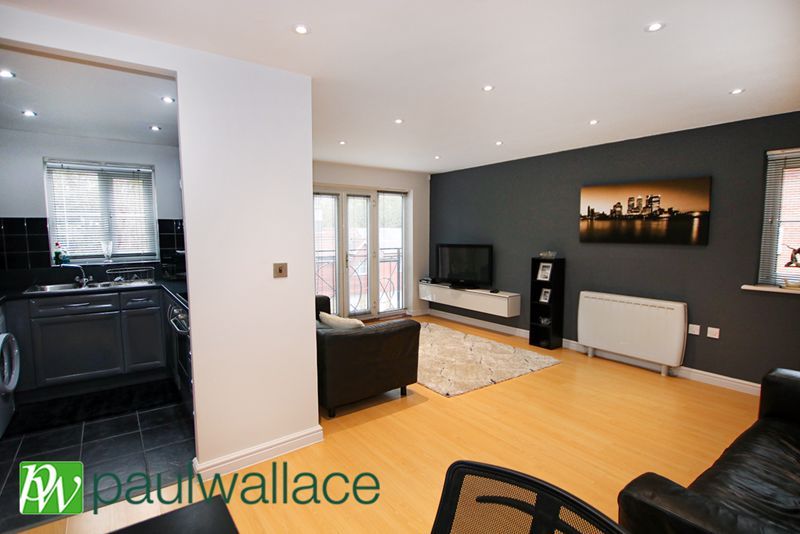 2 bed flat to rent in Yukon Road, Broxbourne EN10 Zoopla