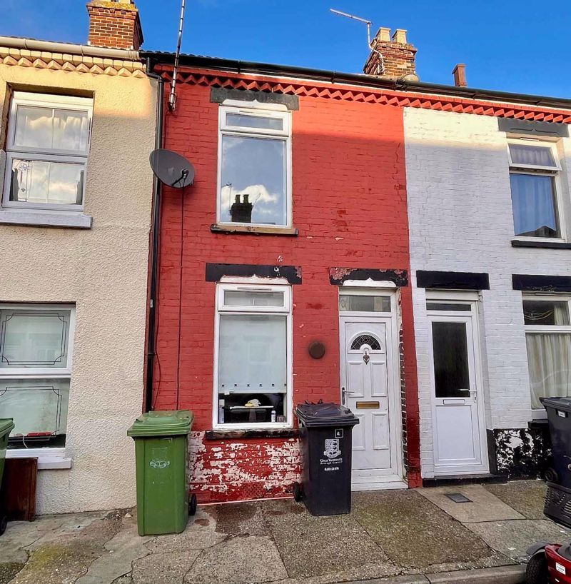2 bed terraced house for sale in Coronation Terrace, Great Yarmouth