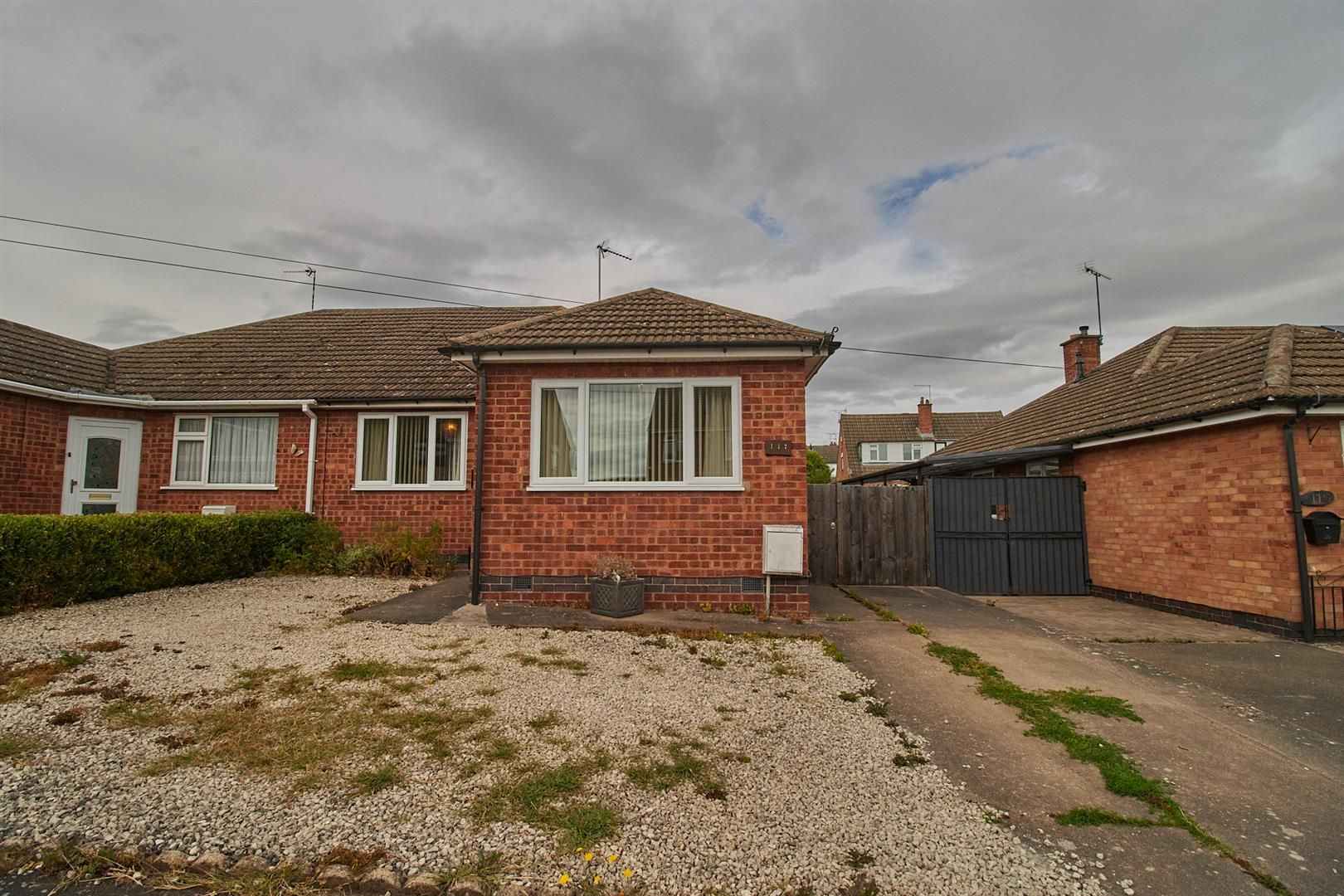 3 bed semidetached house for sale in Cedar Road, Earl Shilton