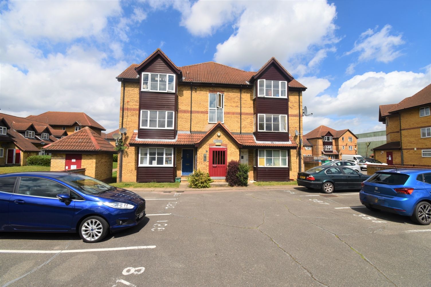 Studio for sale in Frobisher Road, Erith DA8 Zoopla