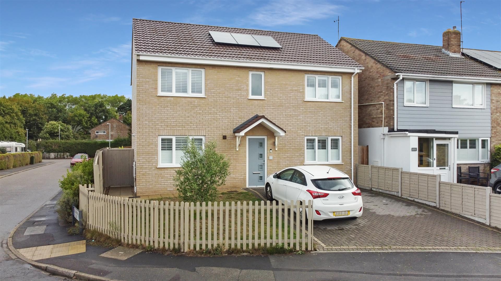 4 bed detached house for sale in Bailey Crescent, Oakdale, Poole BH15