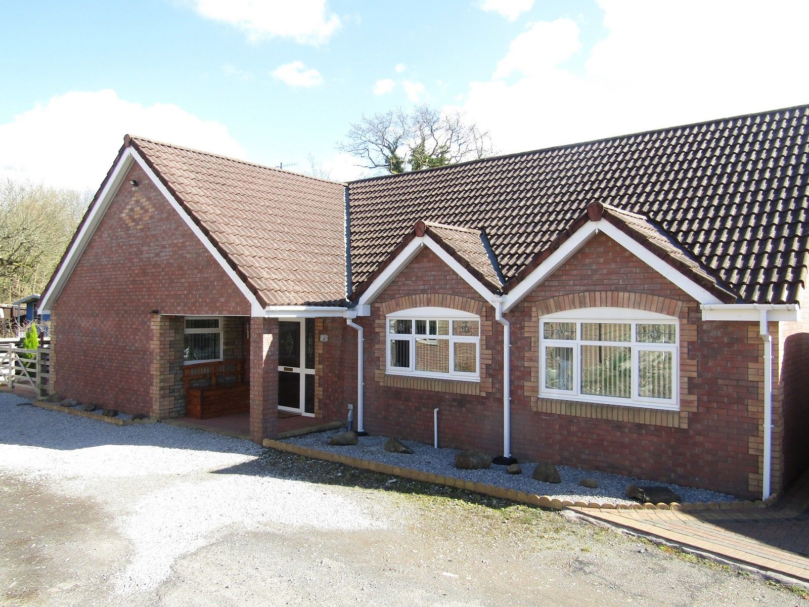 4 bed detached bungalow for sale in Cherry Grove, Pontardawe, Swansea