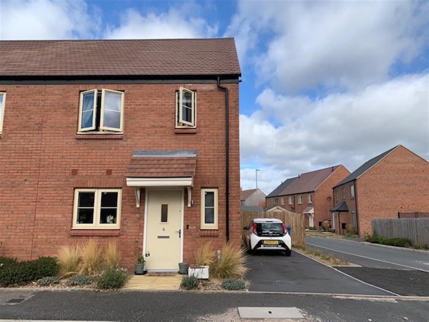 2 bed semidetached house for sale in Ainger Drive, Alrewas, BurtonOn