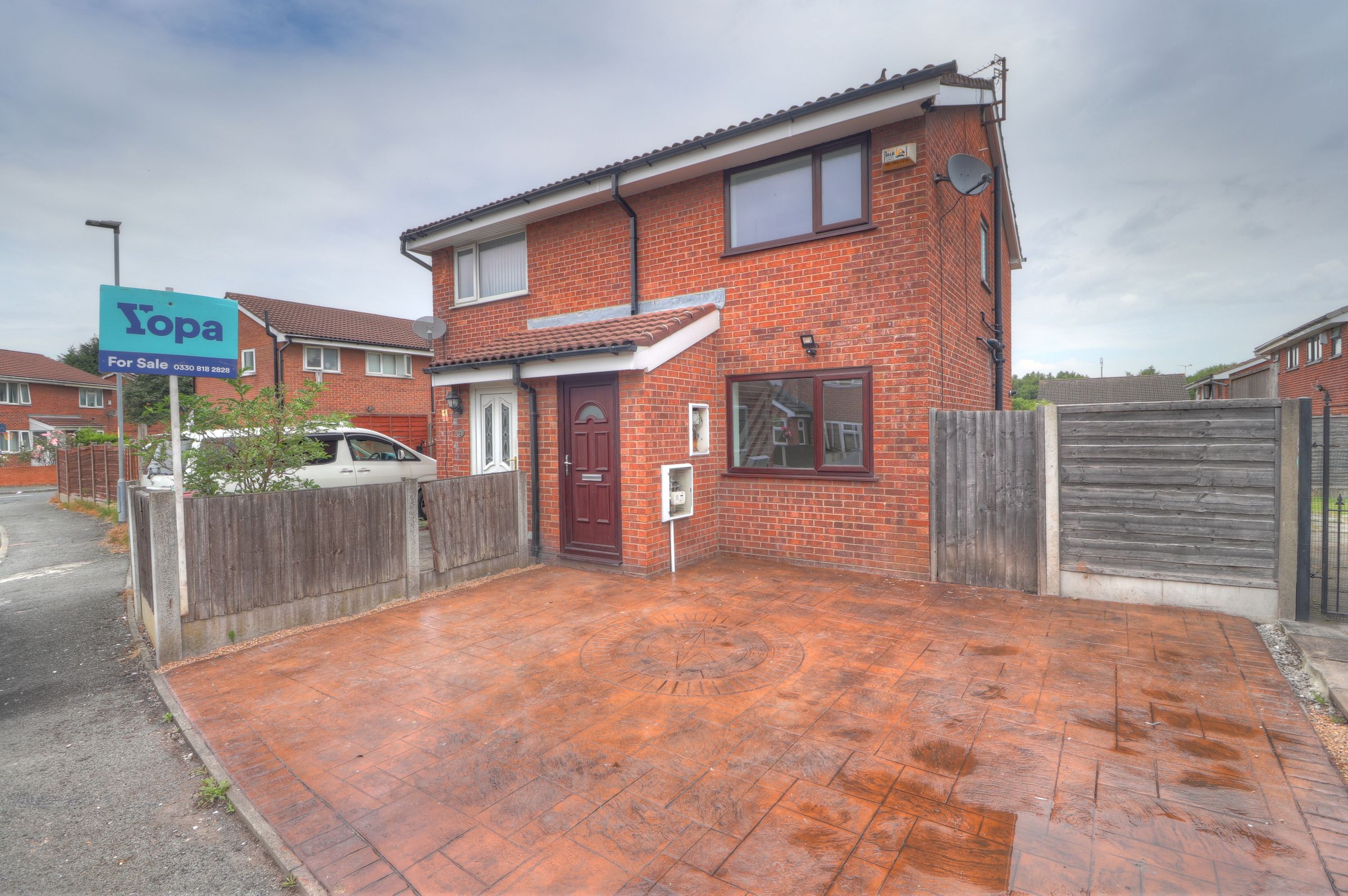 2 bed semidetached house for sale in Kimbolton Close, Manchester M12