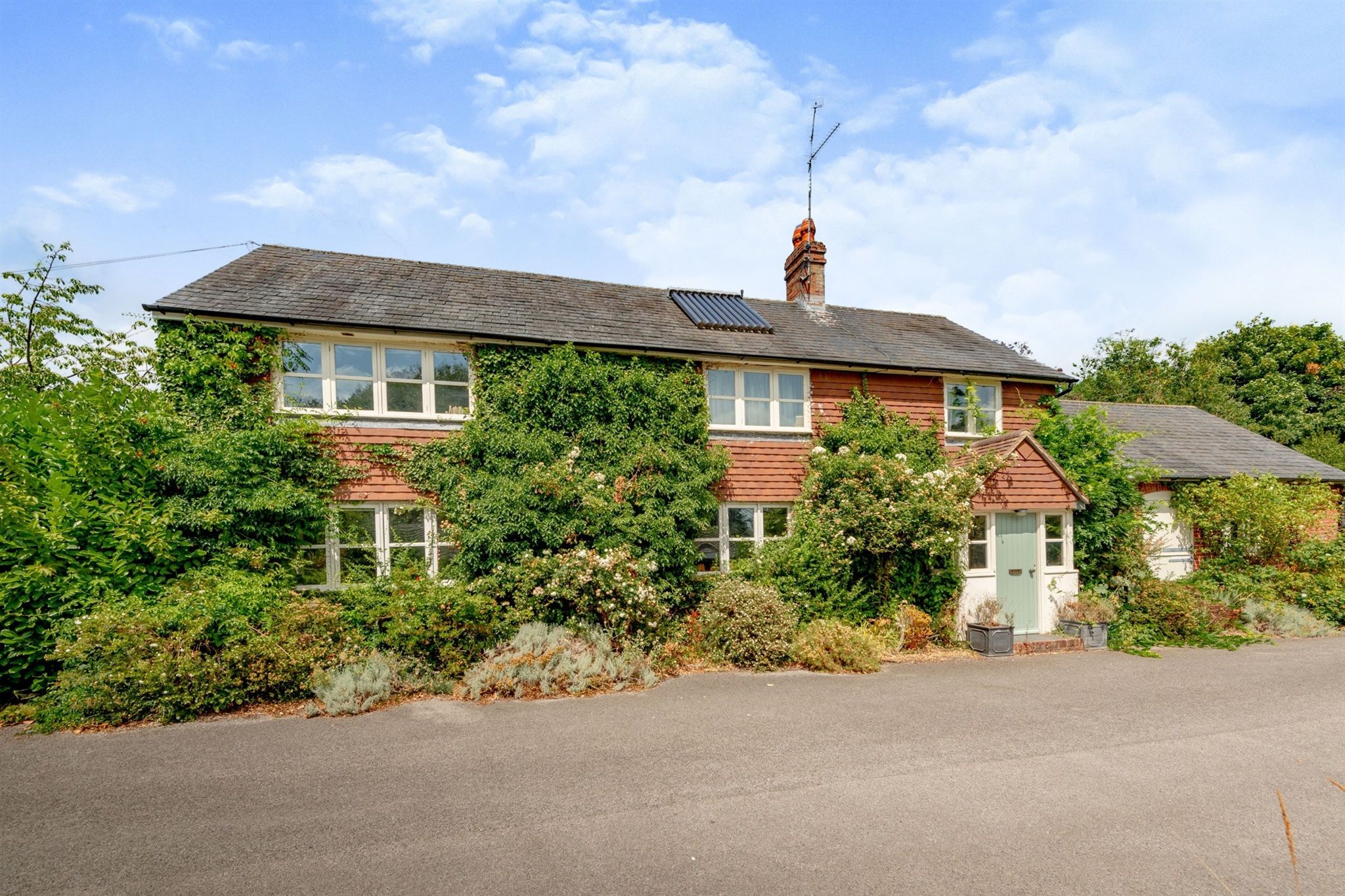 4 bed detached house for sale in Hammerwood Road, Ashurst Wood, East