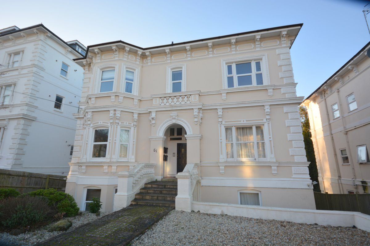 2 bed flat to rent in Upper Grosvenor Road, Tunbridge Wells TN1 Zoopla