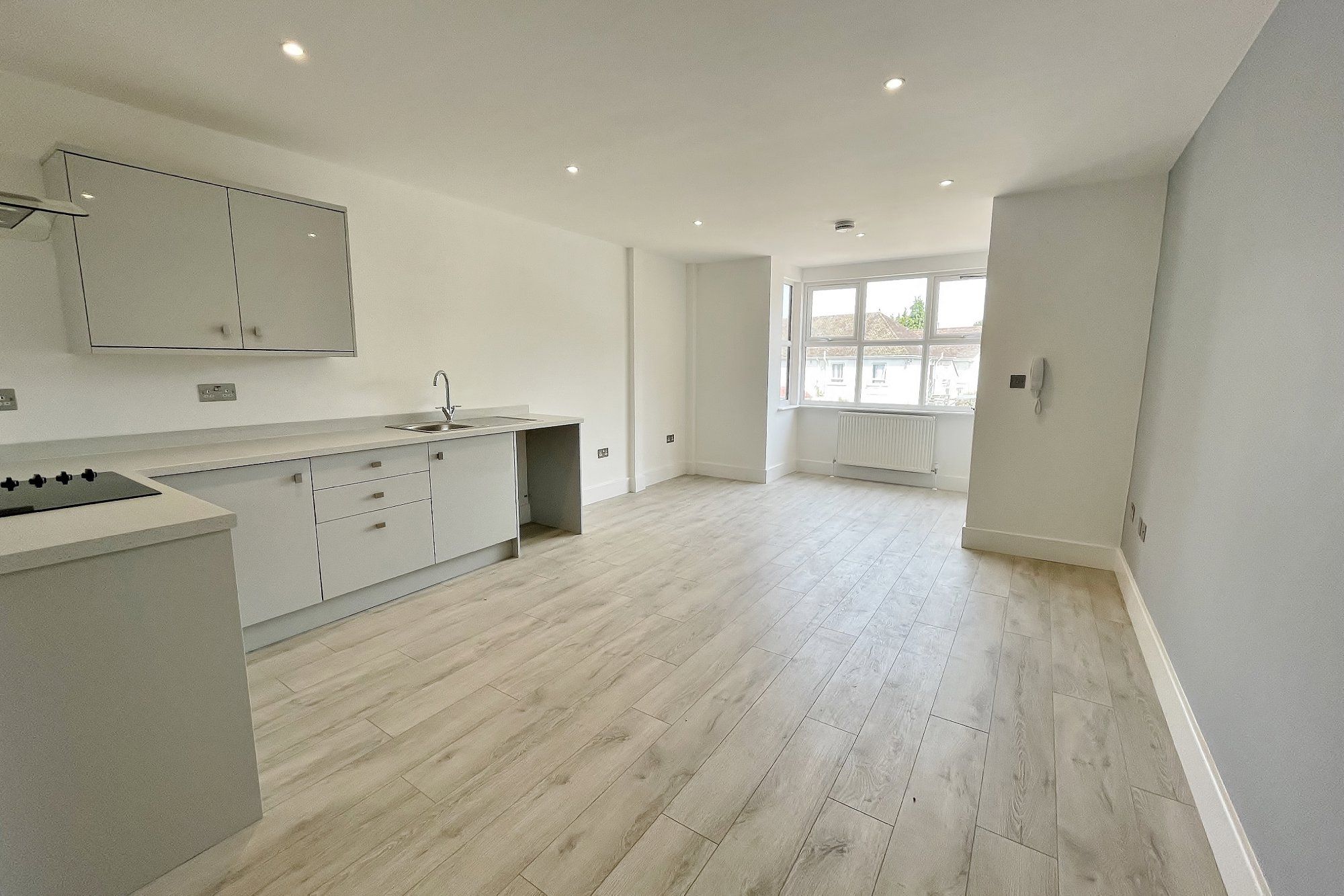 1 bed flat to rent in Horley, Surrey RH6 Zoopla