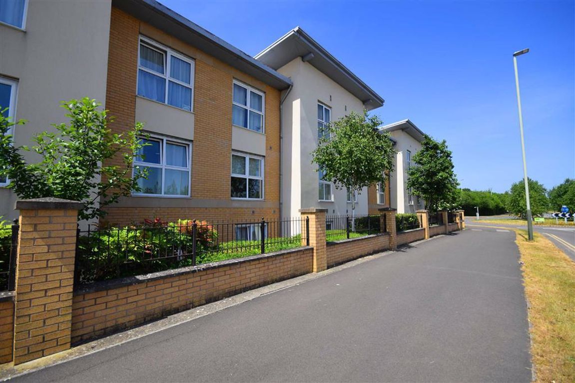 Gemini Close, Cheltenham, Gloucestershire GL51  