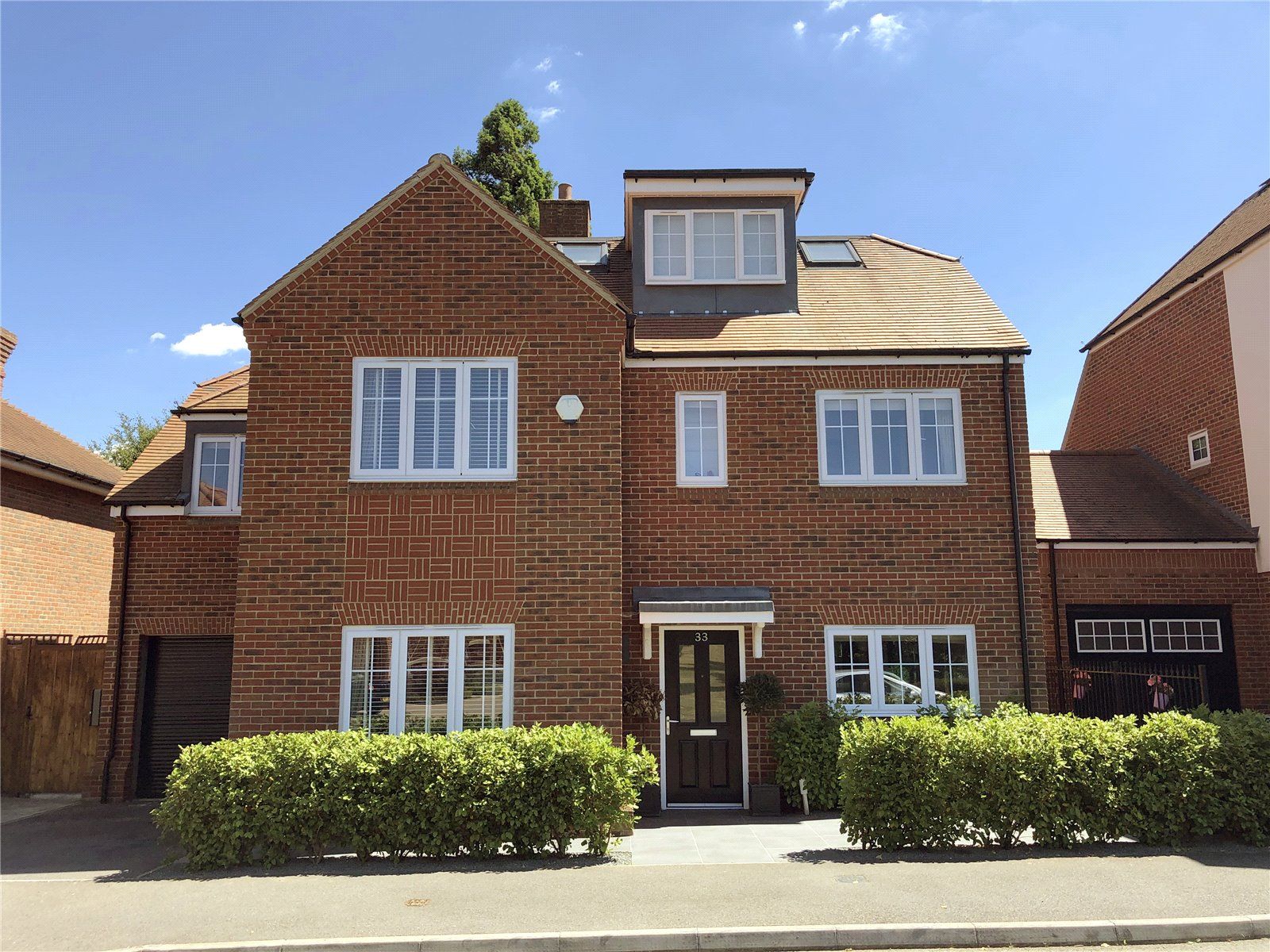 6 bed detached house for sale in Mortimer Crescent, Kings Park, St. Albans, Hertfordshire AL3
