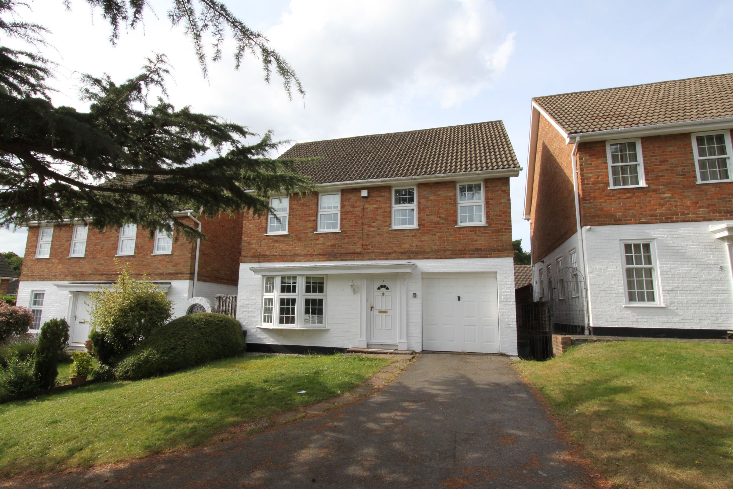 4 bed detached house to rent in Thistlemead, Chislehurst, Kent BR7 Zoopla