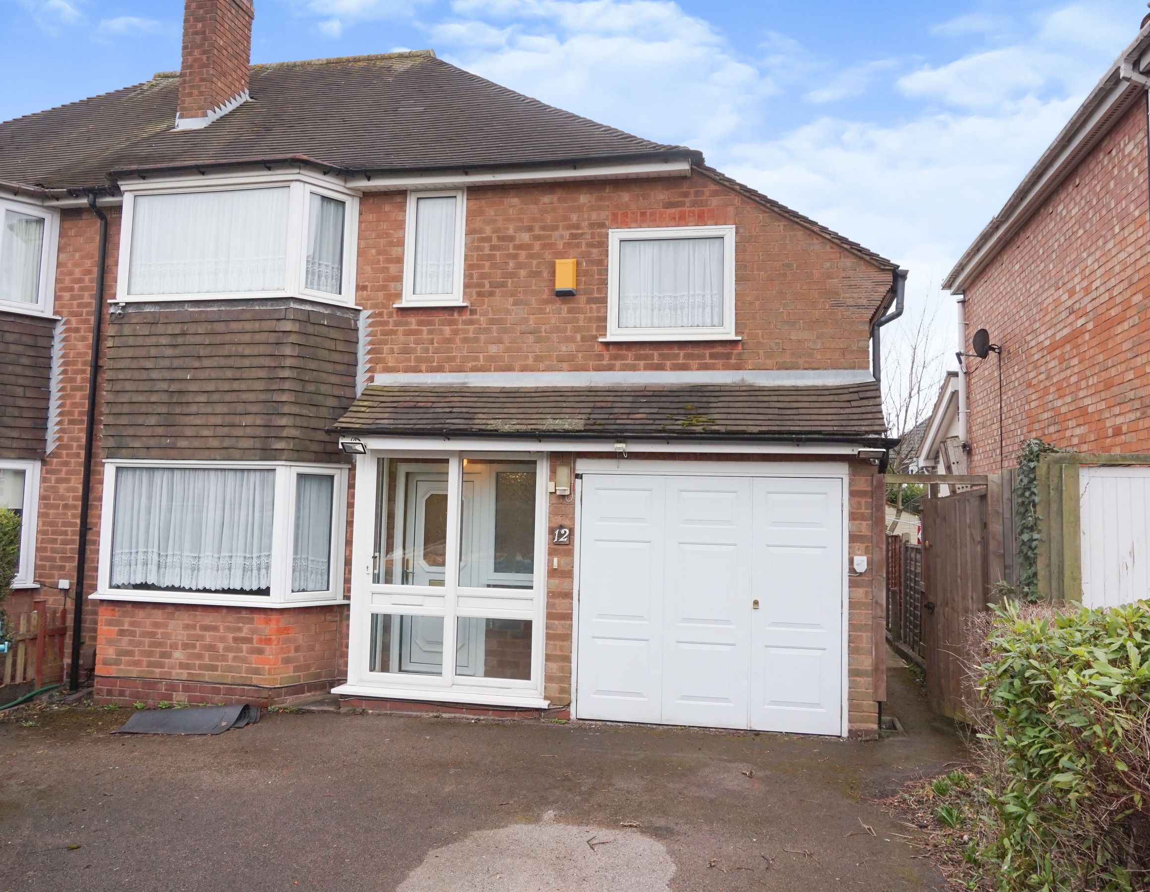 3 bed semidetached house for sale in Eastleigh Croft, Walmley, Sutton