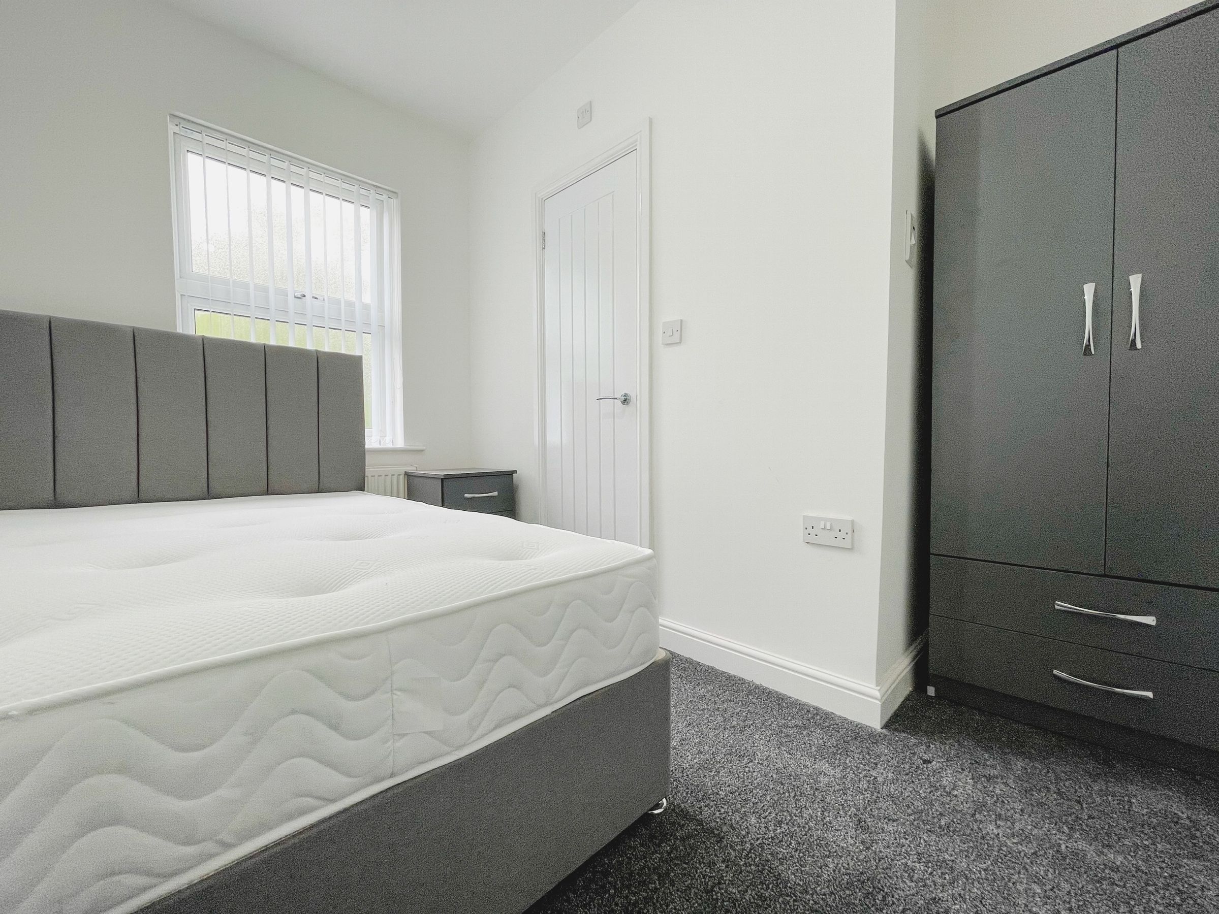 Room to rent in Room 3, Sarehole Road, Birmingham, West Midlands B28