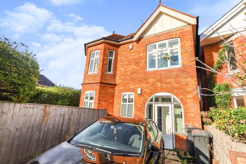 3 bed flat to rent in Talbot Road, Winton, Bournemouth BH9 Zoopla