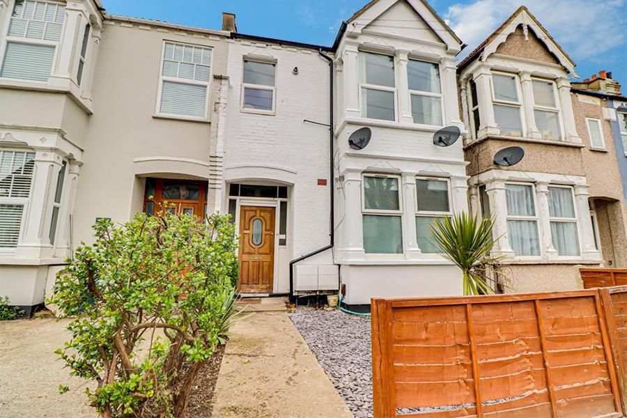 1 bed flat for sale in Victoria Road, SouthendOnSea SS1 Zoopla