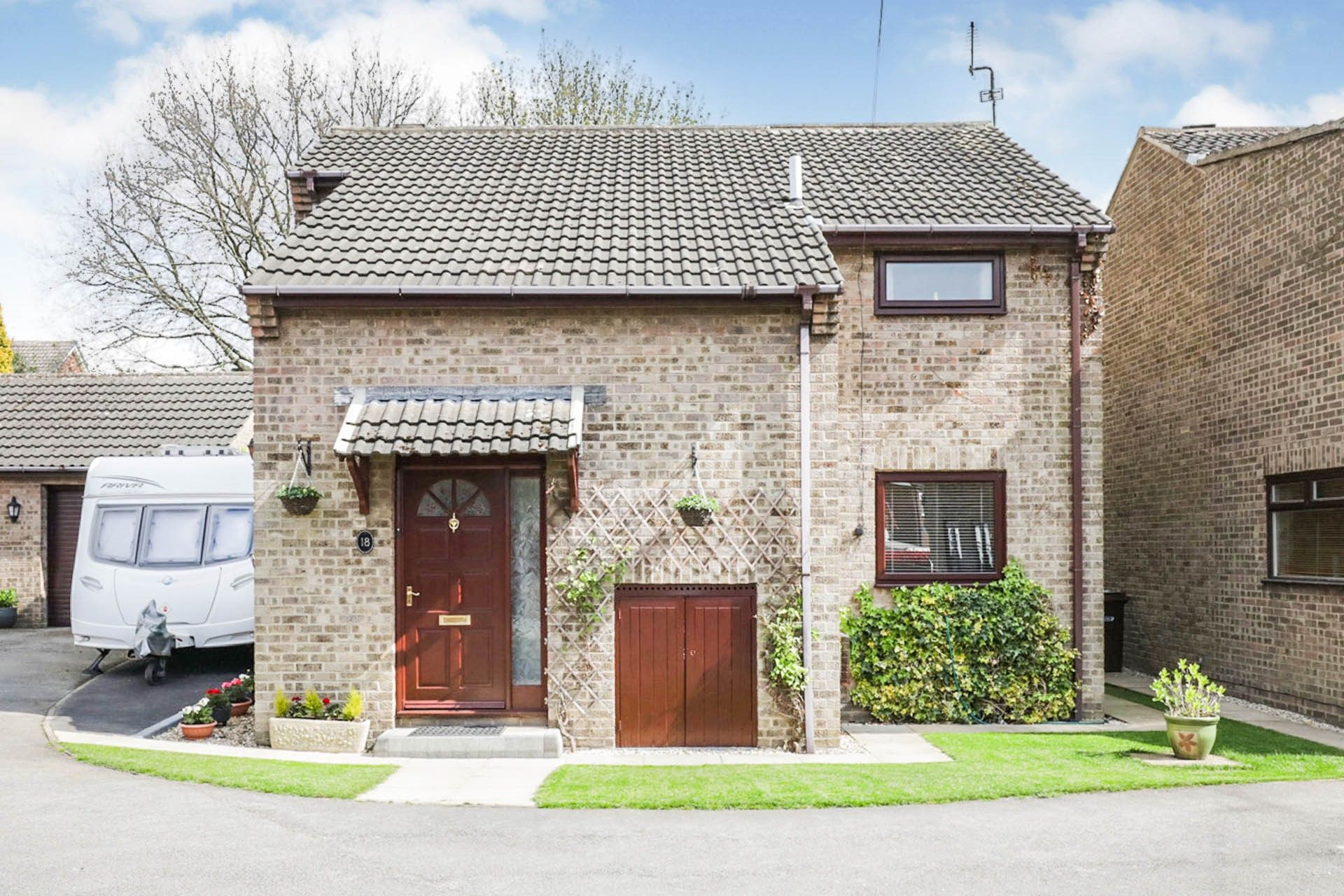 4 bed detached house for sale in Cotswold Drive, Aston, Sheffield S26