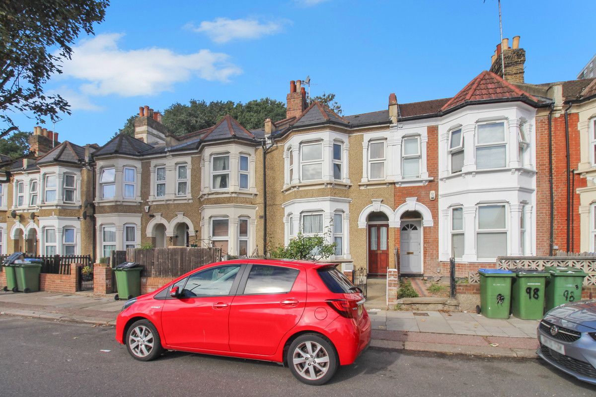 3 bed terraced house to rent in Wickham Lane, London SE2 Zoopla