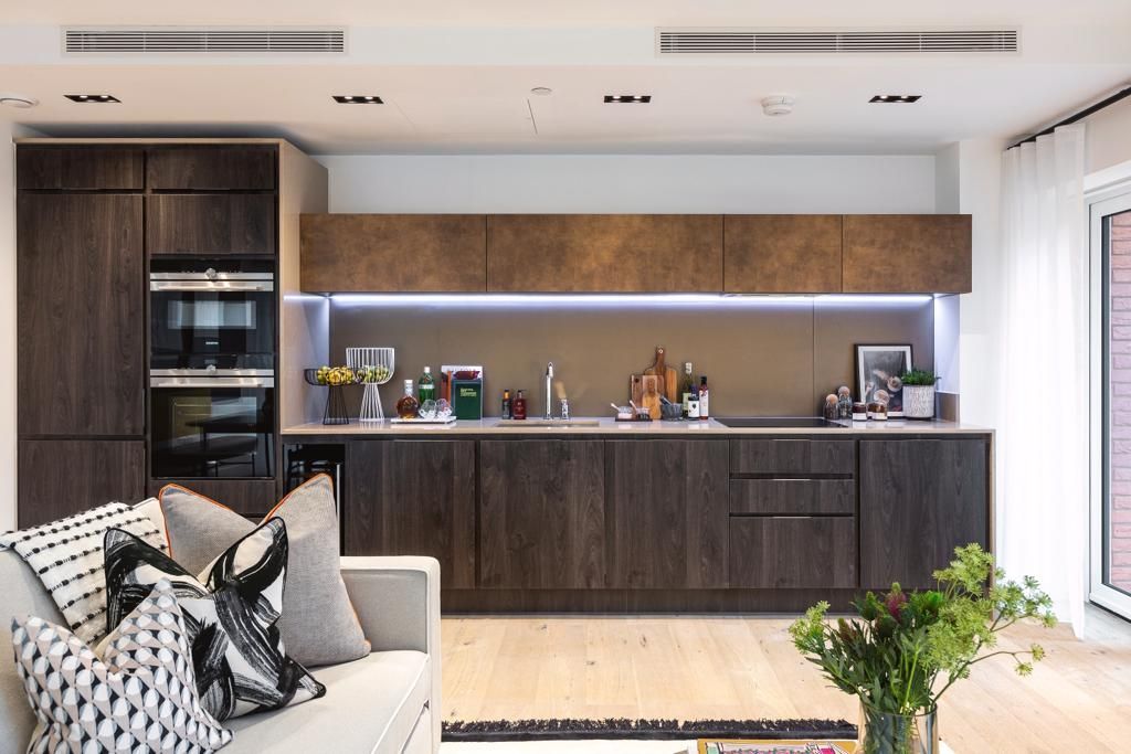 1 Exchange Gardens, Vauxhall SW8  