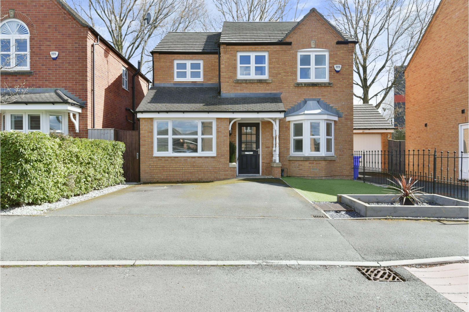 3 bed detached house for sale in Snowdonia Way, Hyde SK14 Zoopla