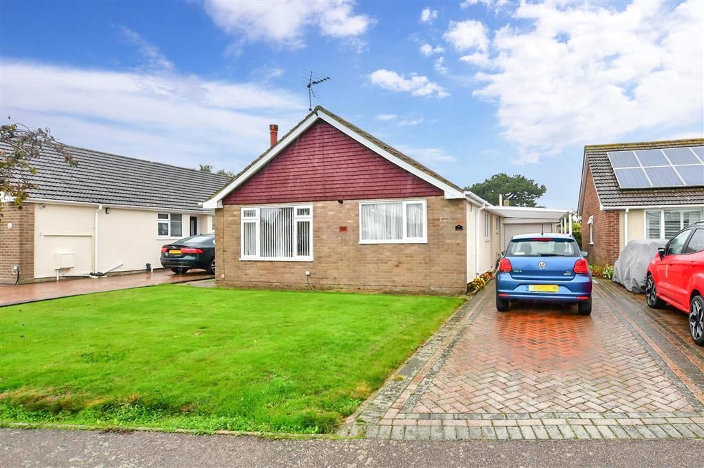 3 bed detached bungalow for sale in Minter Avenue, Densole, Folkestone