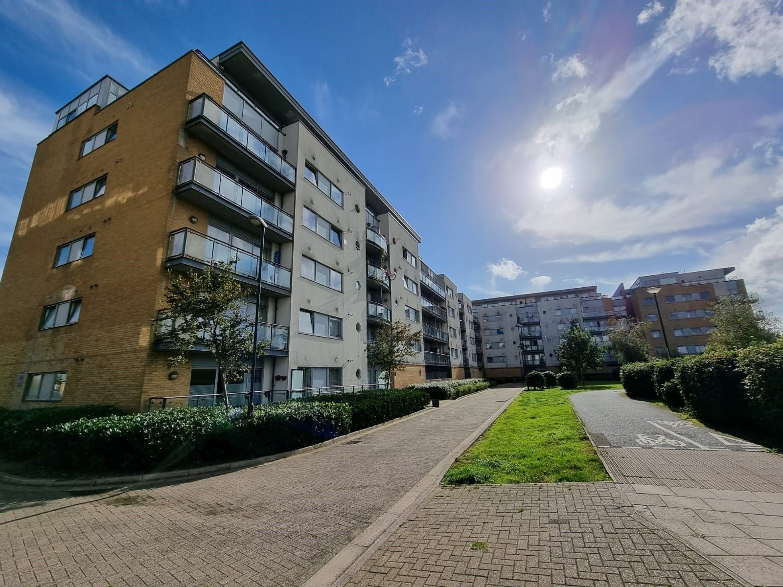 2 bed flat for sale in Warrior Close, Thamesmead, London SE28 Zoopla