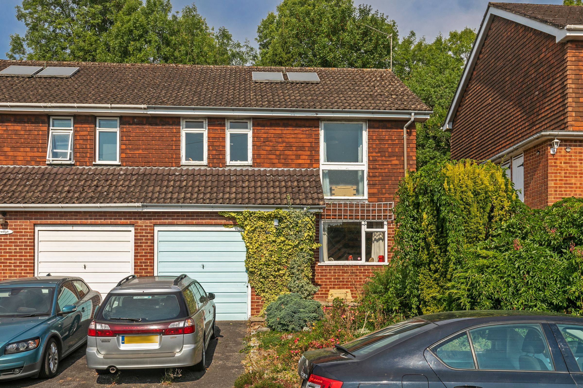 3 bed semidetached house for sale in Kings Worthy, Winchester SO23