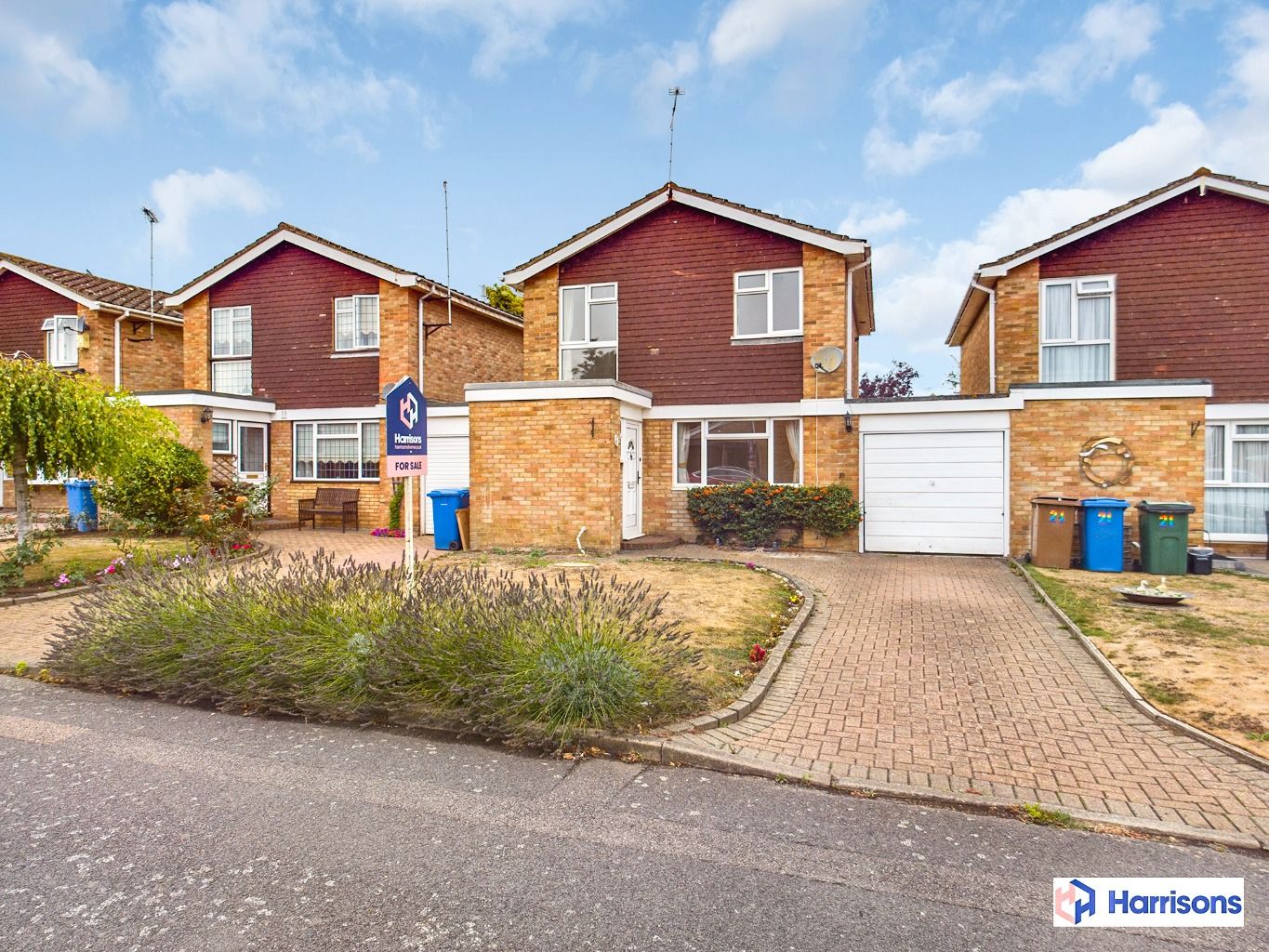 3 bed linkdetached house for sale in The Finches, Sittingbourne, Kent