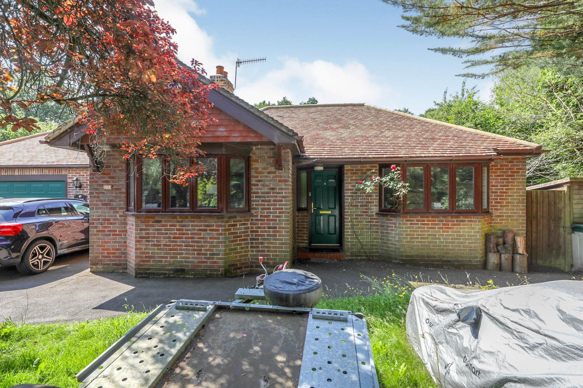 3 bed bungalow for sale in Dorking Road, Chilworth, Guildford, Surrey